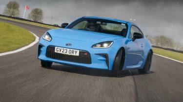Toyota GR86 v BBR Mazda MX-5